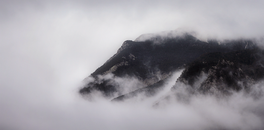 devourer of the mountains / el devorador de muntanyes