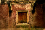 an old window / una vella finestra