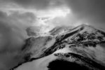 between clouds, snow, valleys and mountains /entre núvols, neu, valls i muntanyes