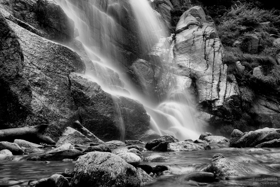 The fall of the water / La caiguda de l'aigua